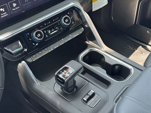New 2026 GMC Sierra 1500 Denali w/ Denali Reserve Package AWD/4WD image 19