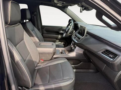 Used 2023 GMC Yukon SLT w/ SLT Premium Package AWD/4WD image 15