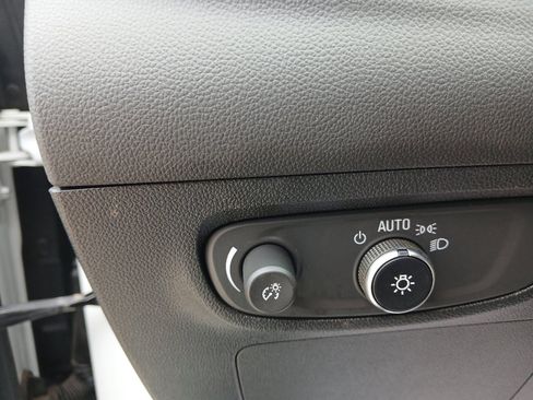 Used 2025 Buick Encore GX Preferred FWD image 17