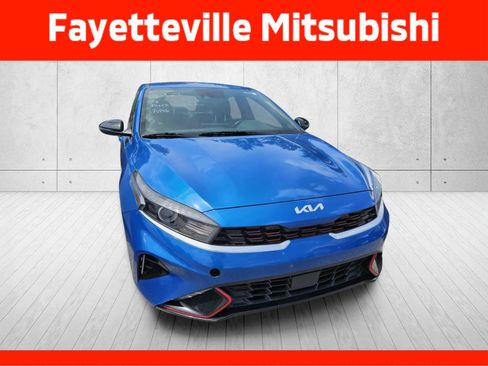 Used 2023 Kia Forte GT-Line w/ GT-Line Premium Package FWD image 3