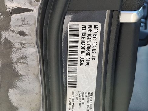 Used 2024 Jeep Grand Cherokee Limited 4xe image 27