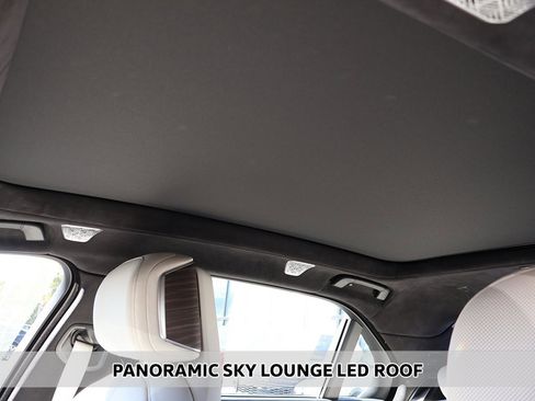 Used 2023 BMW 760i xDrive 760i xDrive image 4