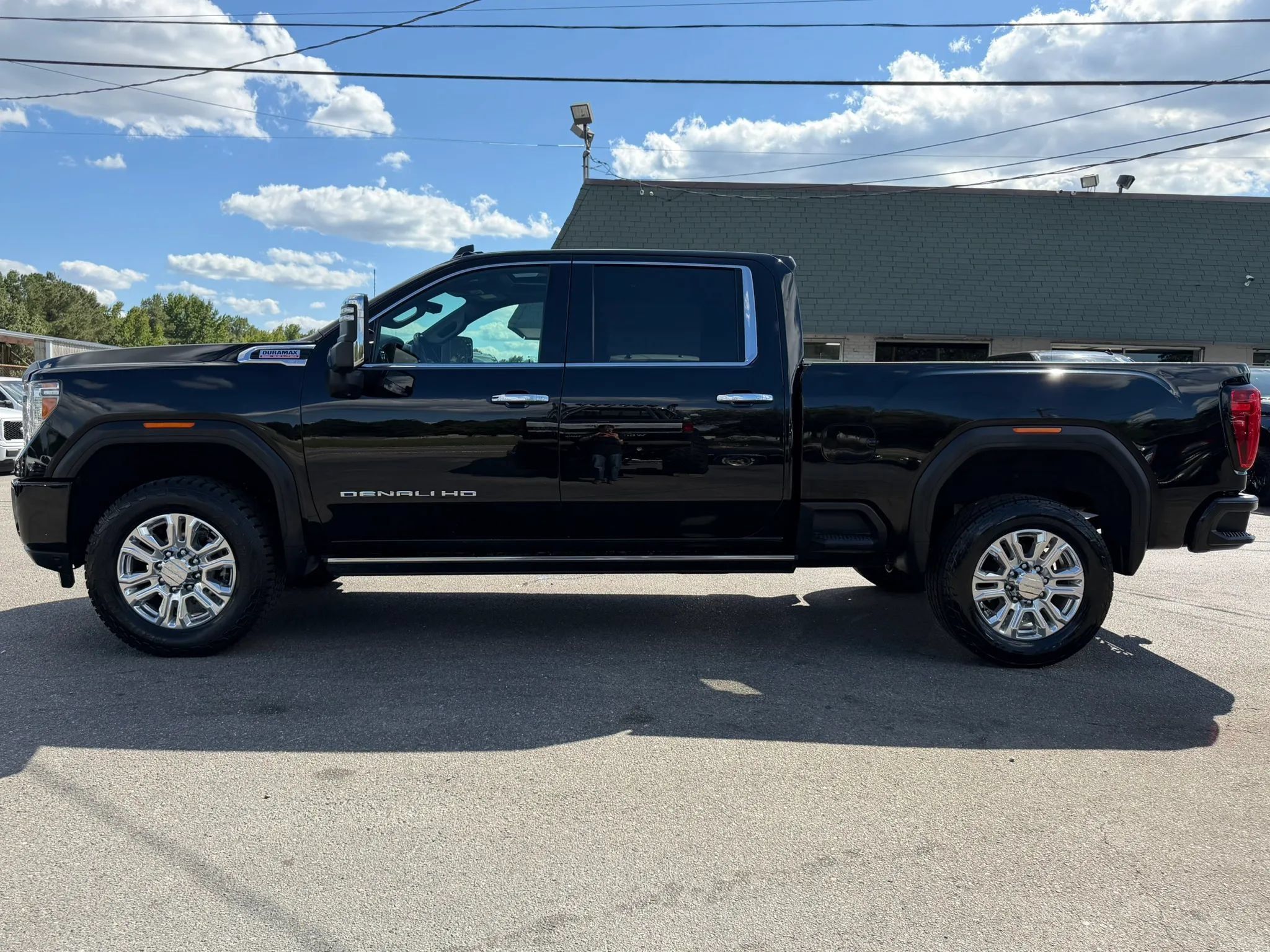Used 2022 GMC Sierra 2500 Denali w/ Denali Ultimate Package AWD/4WD image 6