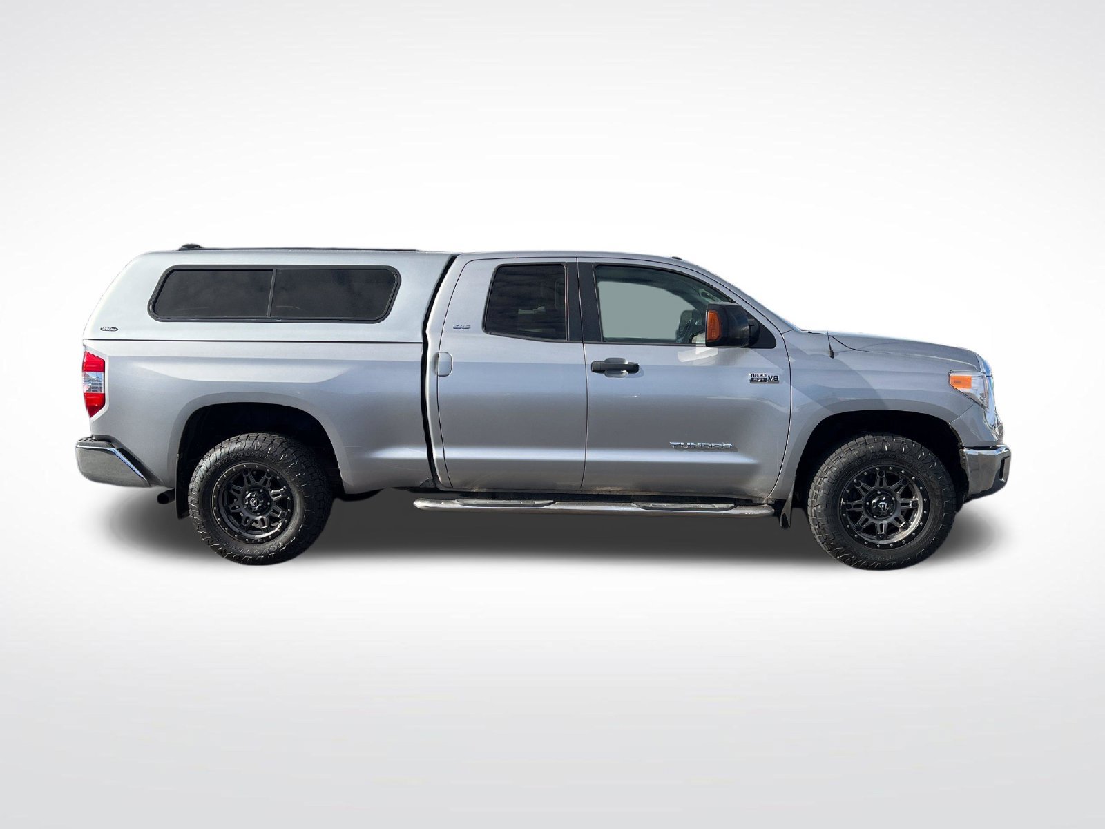 Used 2016 Toyota Tundra SR5 AWD/4WD image 2
