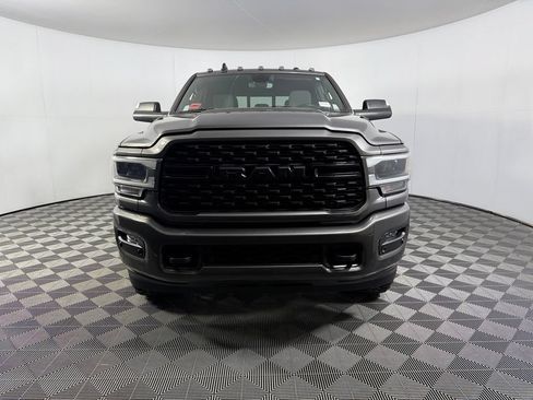 Used 2022 RAM 3500 Big Horn w/ Level C Equiment Group AWD/4WD image 5