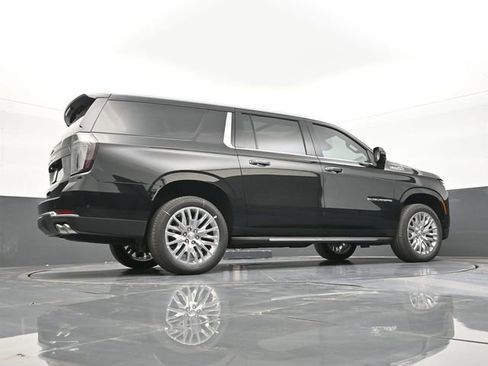 New 2026 Chevrolet Suburban High Country w/ Sun And Tow Package AWD/4WD image 50