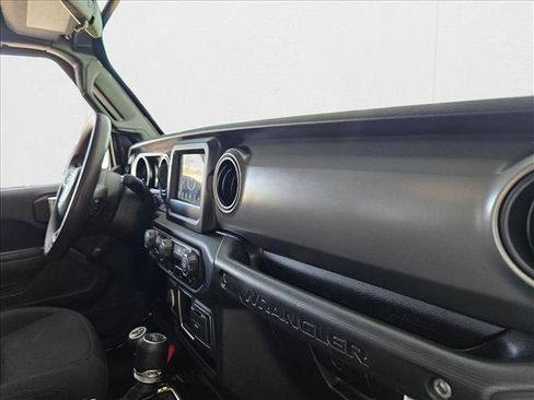 Used 2022 Jeep Wrangler Unlimited Sport image 20