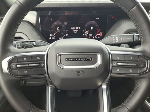 Used 2025 GMC Yukon Denali AWD/4WD image 24