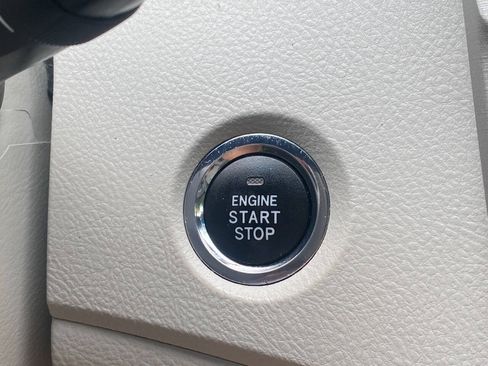 Used 2011 Toyota Avalon Limited FWD image 21