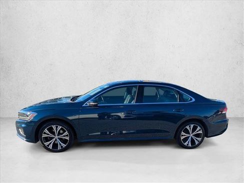 Used 2020 Volkswagen Passat 2.0T SEL FWD image 8