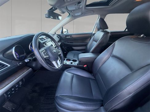 Used 2017 Subaru Outback 2.5i Limited image 10