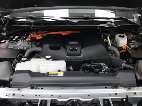 Used 2025 Toyota Sequoia Limited w/ Tow Technology Package image 17