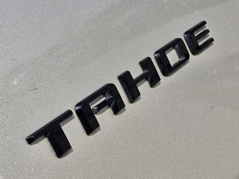 Used 2021 Chevrolet Tahoe RST w/ Luxury Package image 14