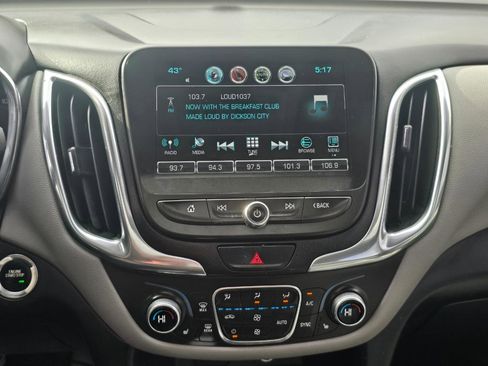 Used 2018 Chevrolet Equinox LT w/ Sun & Infotainment Package image 9