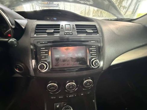Used 2013 MAZDA MAZDA3 i Grand Touring FWD image 21