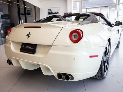 Used 2011 Ferrari 599 SA Aperta image 21