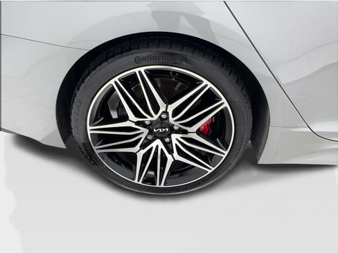Used 2022 Kia Stinger GT1 RWD image 16