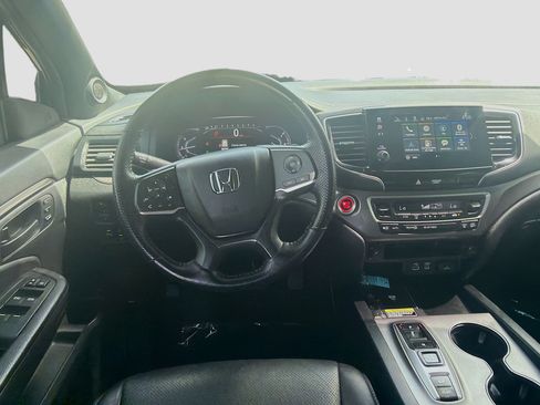 Certified 2025 Honda Passport EX-L image 20