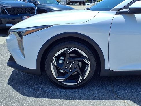 Certified 2025 Kia K4 EX FWD image 15