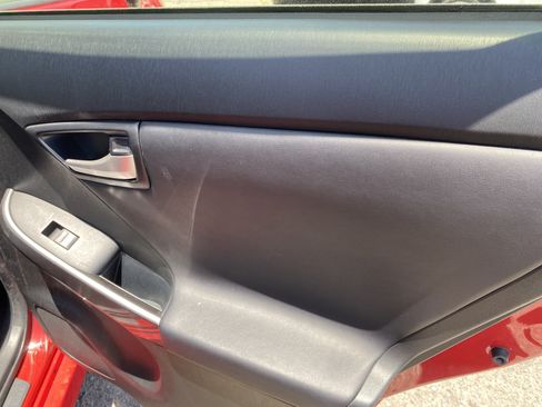 Used 2015 Toyota Prius Persona Series FWD image 16