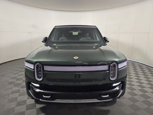 Used 2024 Rivian R1S Adventure AWD/4WD image 8