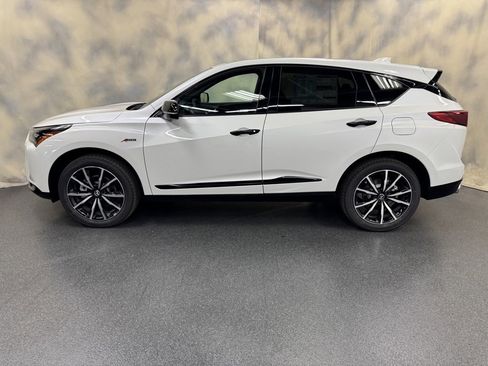 Used 2025 Acura RDX A-Spec image 3
