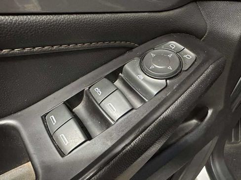 Used 2020 Chevrolet Traverse LT AWD/4WD image 24