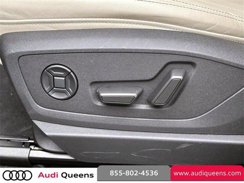 Used 2024 Audi Q8 e-tron Premium Plus image 19