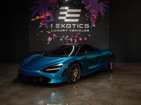 Used 2022 McLaren 720S Performance RWD image 3
