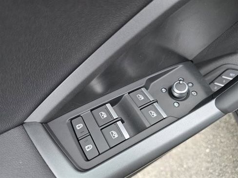 New 2025 Audi Q3 2.0T Premium Plus image 21