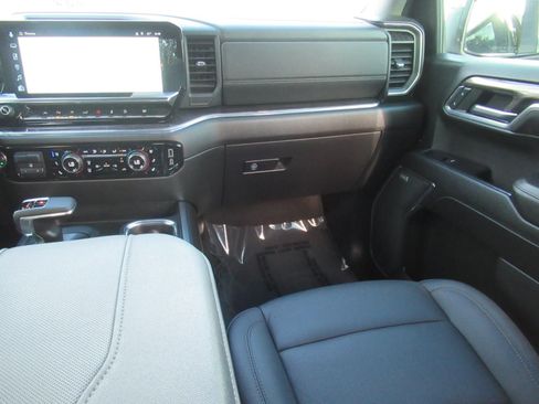 Used 2024 Chevrolet Silverado 1500 LTZ w/ LTZ Premium Package AWD/4WD image 15