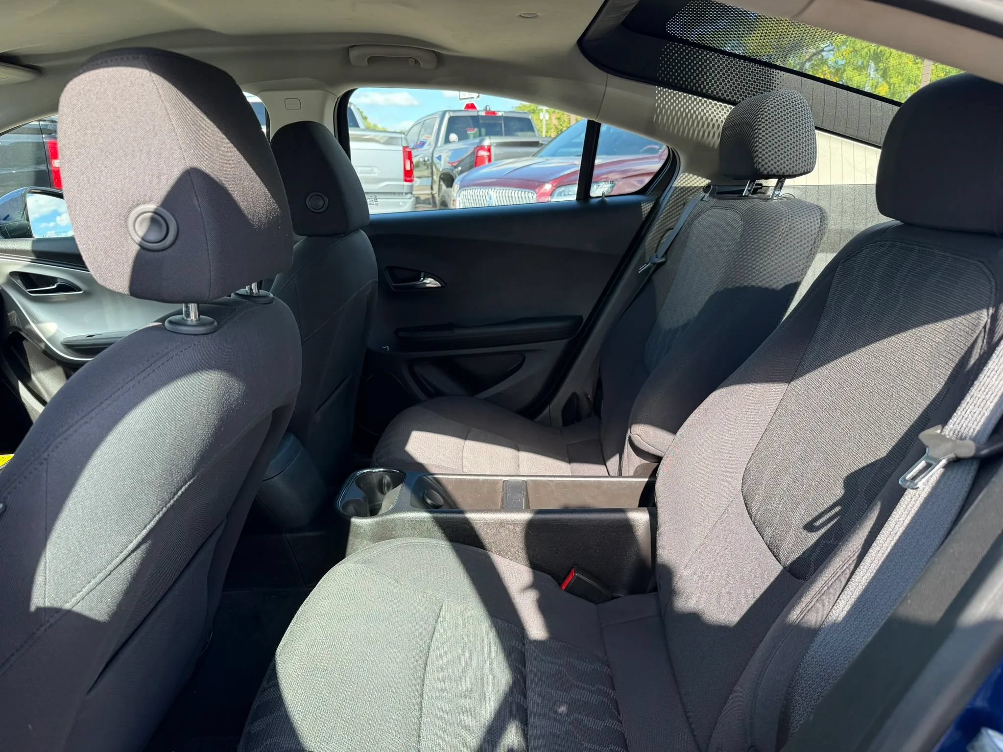 Used 2013 Chevrolet Volt w/ Comfort Package FWD image 24