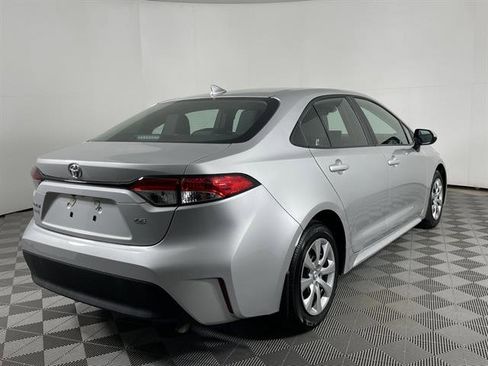 Certified 2025 Toyota Corolla LE image 8