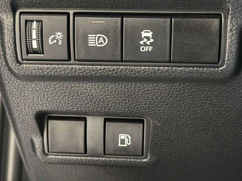 Used 2024 Toyota Corolla Cross AWD Hybrid image 18