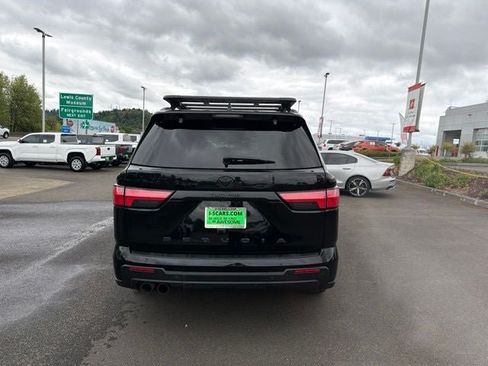 Used 2024 Toyota Sequoia TRD Pro AWD/4WD image 8