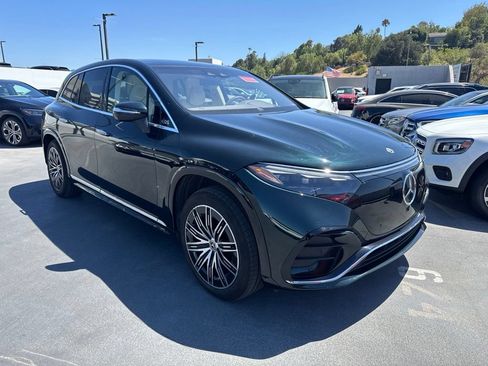 Used 2023 Mercedes-Benz EQS 580 4MATIC SUV image 3