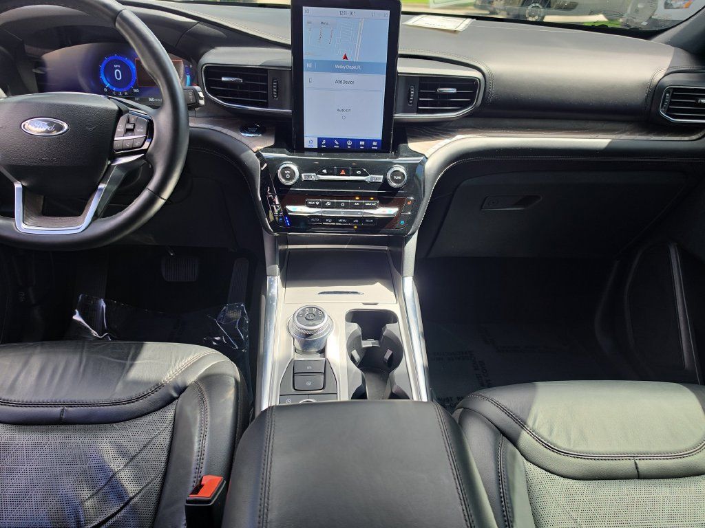 Certified 2023 Ford Explorer Platinum w/ Technology Package AWD/4WD image 14