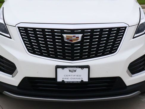 Certified 2023 Cadillac XT5 Premium Luxury FWD image 8