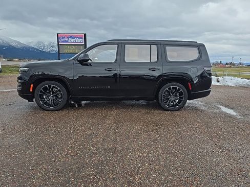 Used 2024 Jeep Grand Wagoneer Series II w/ Quick Order Packagew 28T image 4