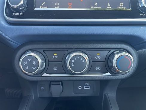 New 2025 Nissan Versa SV w/ Trunk Package image 21