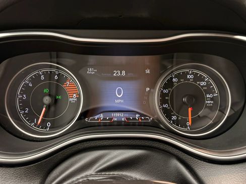 Used 2019 Jeep Cherokee Limited AWD/4WD image 20