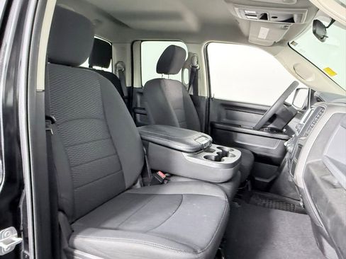 Used 2019 RAM 1500 Tradesman w/ Tradesman SXT Package image 12