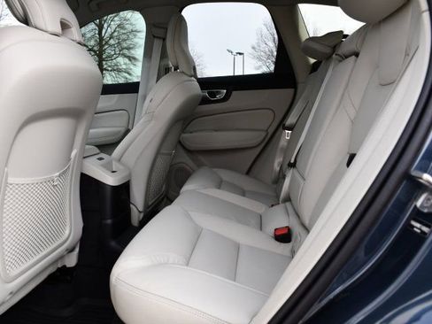 New 2026 Volvo XC60 T8 Ultra w/ Protection Package Premier image 16