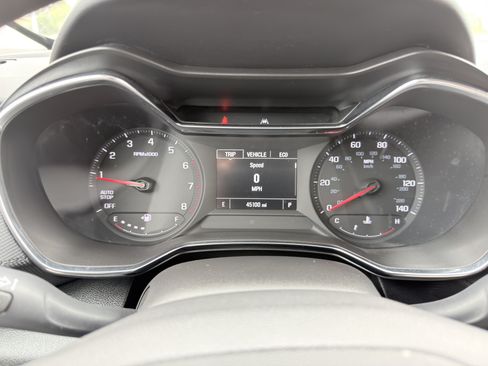 Used 2023 Chevrolet TrailBlazer LT FWD image 25