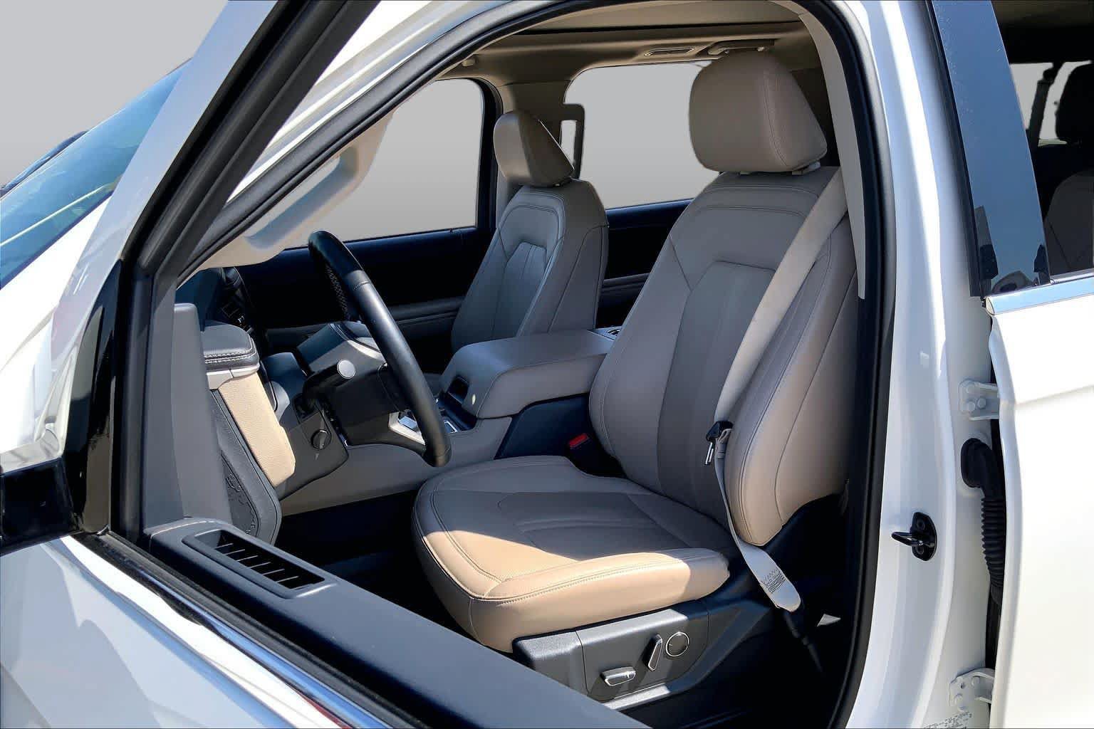 Used 2024 Ford Expedition Max Limited RWD image 8