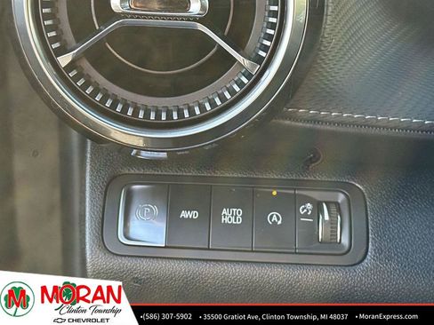 Used 2025 Chevrolet Equinox LT image 18