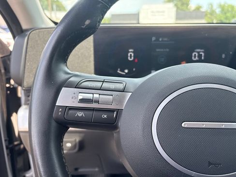 Used 2025 Hyundai Kona SEL AWD/4WD image 23