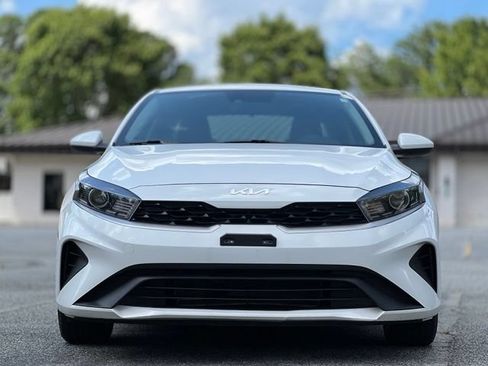 Used 2024 Kia Forte LXS FWD image 2