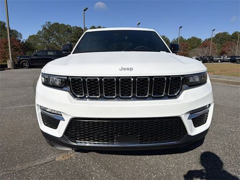 New 2025 Jeep Grand Cherokee Limited image 2