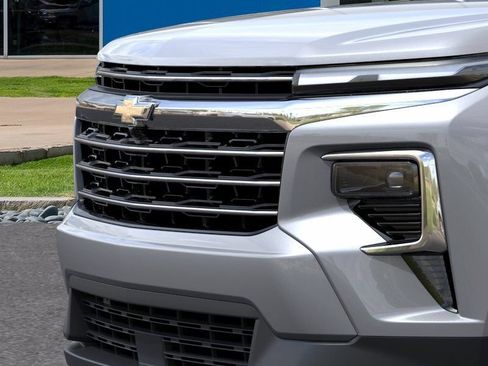 New 2026 Chevrolet Traverse LT w/ Driver Confidence Package FWD image 13